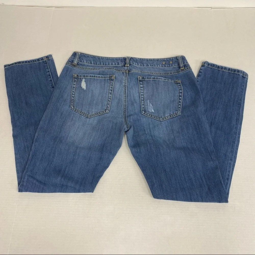 Cabi Slim Distressed Medium Wash Boyfriend Jeans size 6